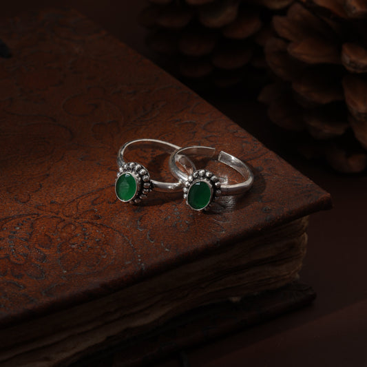 Sterling Silver Green Kundan Oval Toe Ring