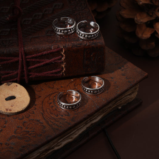 Sterling Silver Antique Dots Band Toe Ring