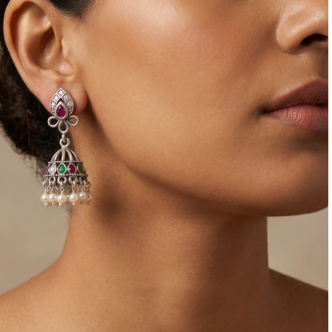 Pearl Curtain — Kundan Jhumka in Oxidised Silver