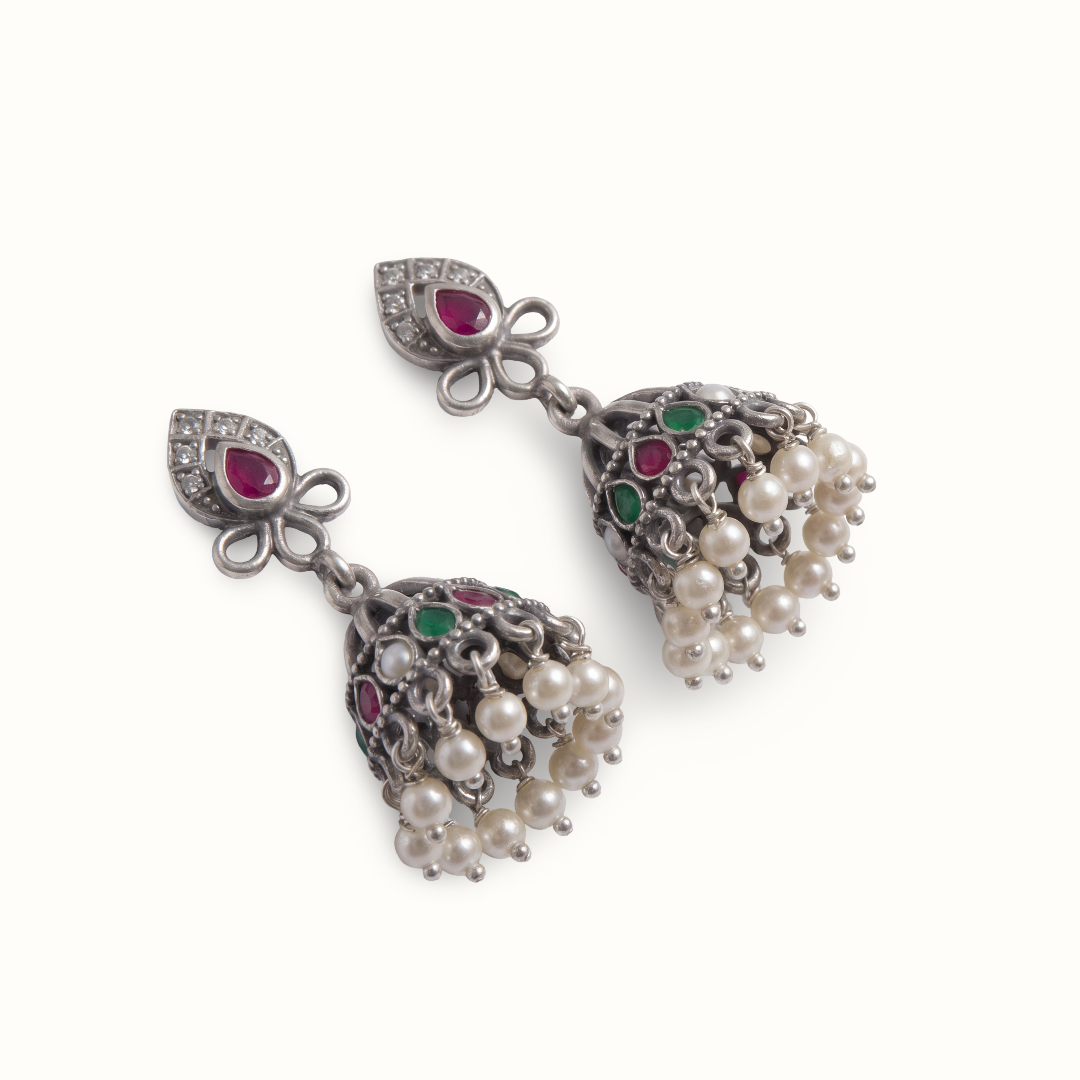 Pearl Curtain — Kundan Jhumka in Oxidised Silver