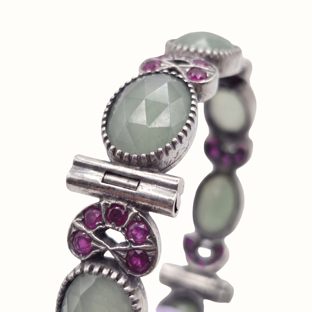 Mint Condition — Panna & Ruby Bangle in Oxidised Silver