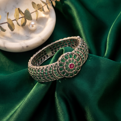 Full Bloom — Hyderabadi Panna Kada in Oxidised Silver