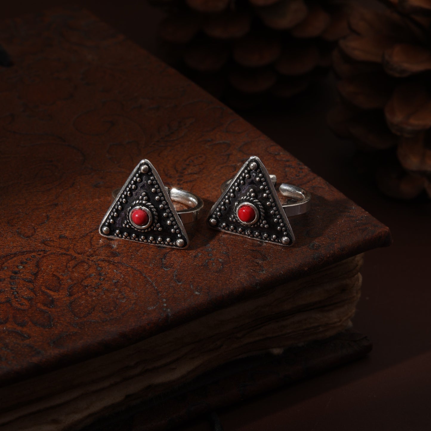 Sterling Silver Triangle Moonga Toe Ring